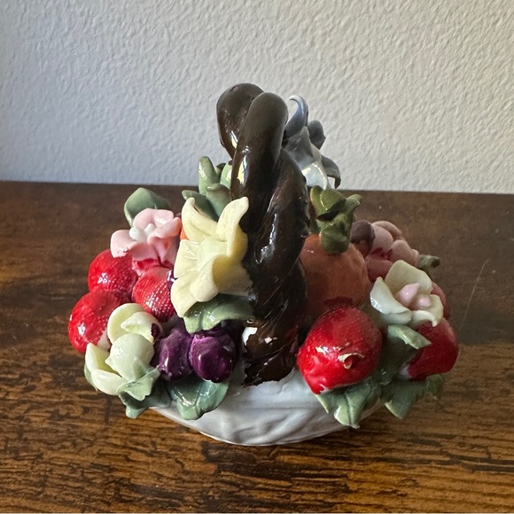 None Other - Vtg Capodimonte Style Porcelain Fruit & Flower Basket Figurine - Hand-Painted